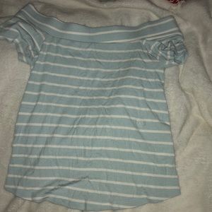 Me to we off the shoulder crop top